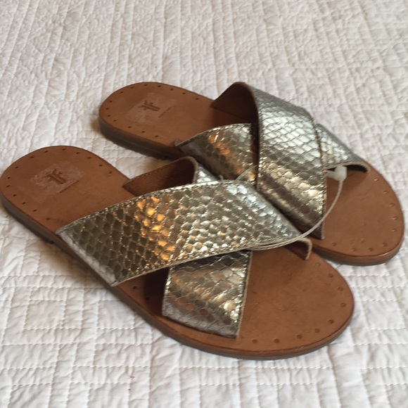 NWOT FRYE Ally slides - Picture 3 of 8